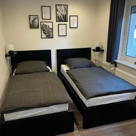 Am Dillich - Hunde Willkommen - Eigener Eingezaeunter Garten - Ruhige Lage Borken (Hessen)