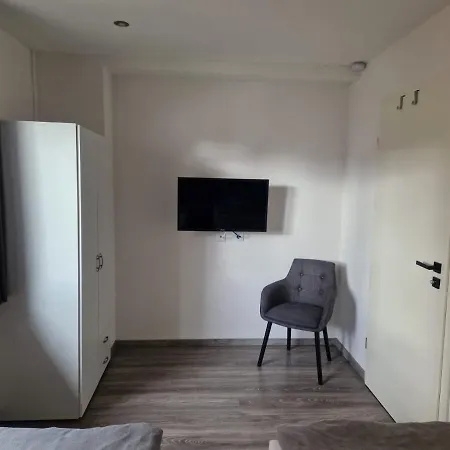 Am Dillich - Schwimmteich - Hunde Willkommen - Eigener Garten - Parkplatz Appartement Borken (Hessen)