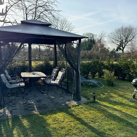 Am Dillich - Hunde Willkommen - Eigener Eingezaeunter Garten - Ruhige Lage Διαμέρισμα Borken (Hessen)