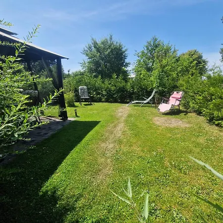 Am Dillich - Hunde Willkommen - Eigener Eingezaeunter Garten - Ruhige Lage Borken (Hessen)